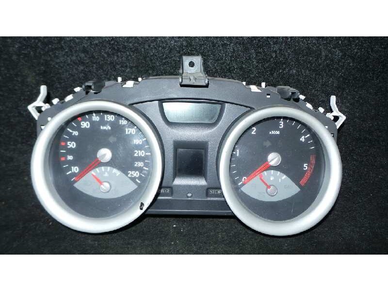 Recambio de cuadro instrumentos para renault megane ii berlina 5p 1.5 dci diesel referencia OEM IAM 8200399700A  