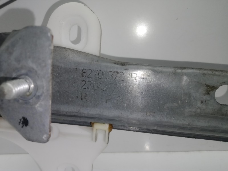 Recambio de elevalunas trasero derecho para renault clio iv 1.2 16v referencia OEM IAM 827003722R SIN.MOTOR 