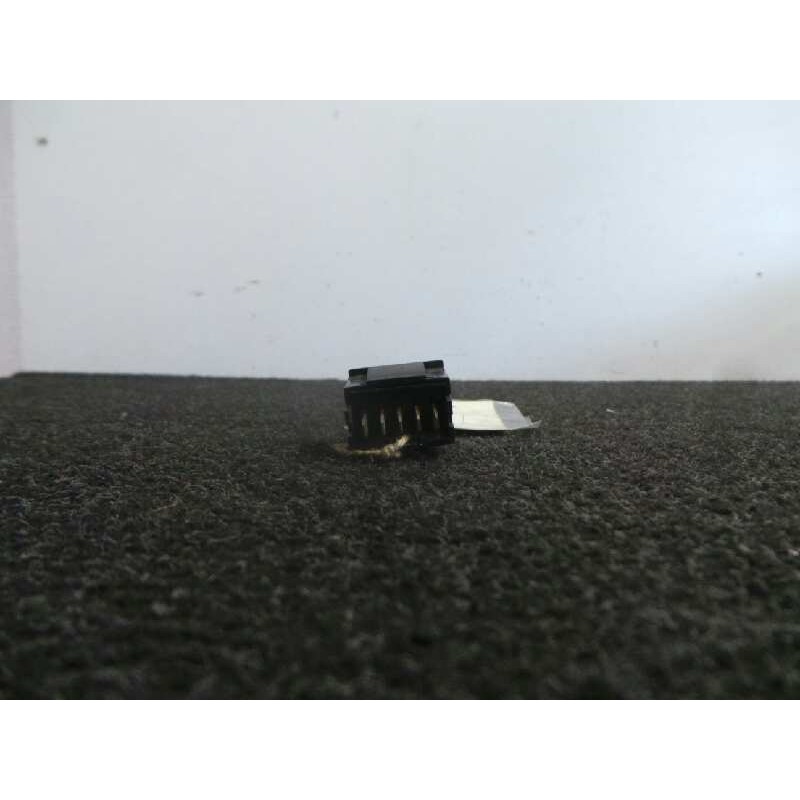 Recambio de mando elevalunas delantero derecho para citroën xsara berlina 1.9 diesel referencia OEM IAM   