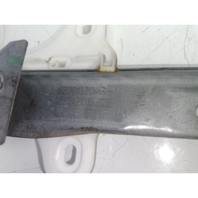 Recambio de elevalunas trasero izquierdo para renault clio iv 1.2 16v referencia OEM IAM 827013204R SIN.MOTOR 