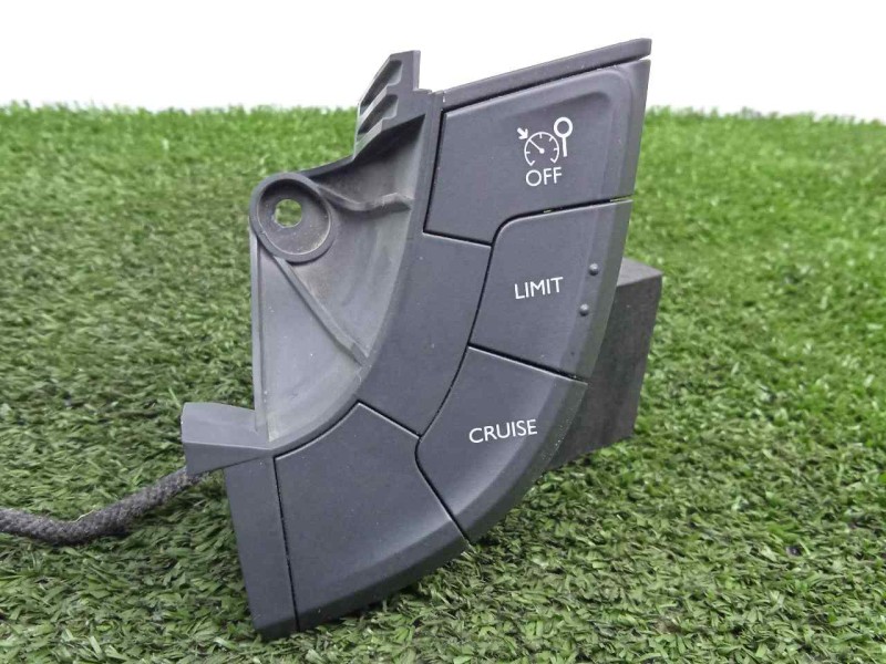 Recambio de mando volante para peugeot 508 2.0 16v hdi fap referencia OEM IAM 9677976377-34170601 INFERIORES 