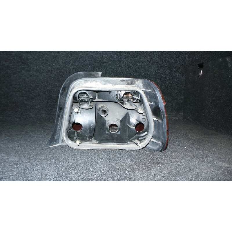 Recambio de piloto trasero izquierdo para bmw serie 3 berlina (e36) 2.0 24v referencia OEM IAM  COMPACT AMBAR