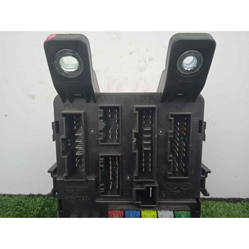 Recambio de caja reles / fusibles para kia rio 1.4 cat referencia OEM IAM 919501G0100A-KG8221552  