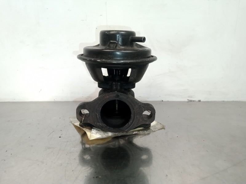 Recambio de valvula egr para kia sorento 2.5 crdi cat referencia OEM IAM 2E224A000  
