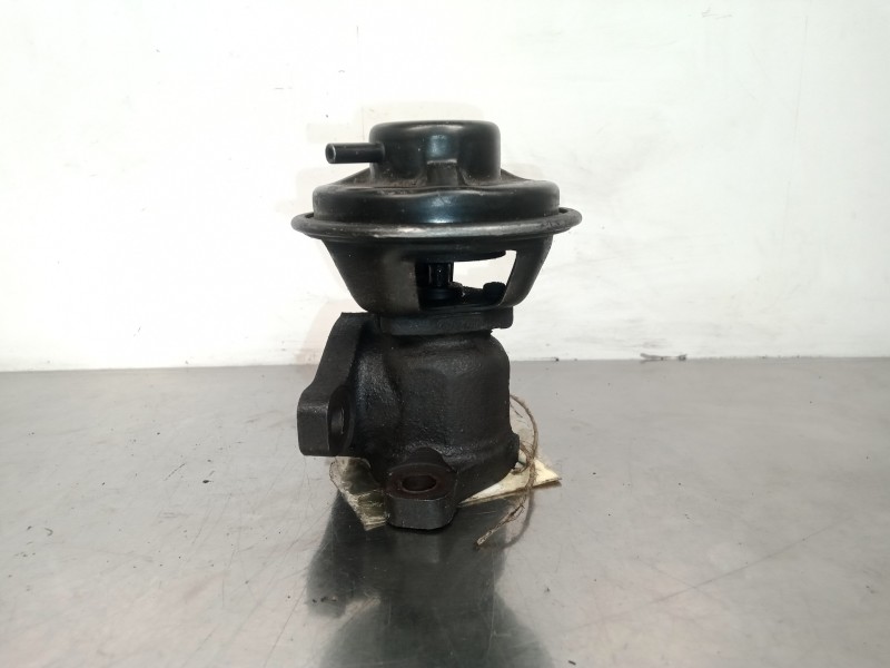 Recambio de valvula egr para kia sorento 2.5 crdi cat referencia OEM IAM 2E224A000  