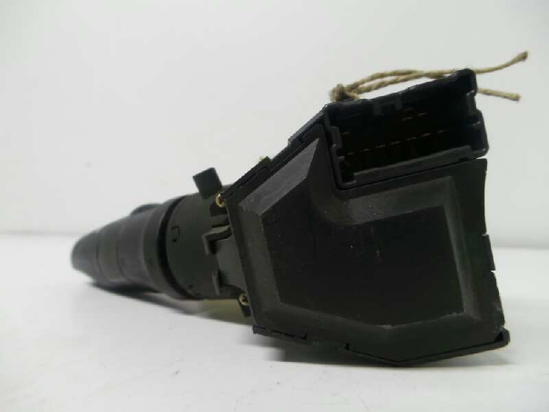 Recambio de mando limpia para nissan x-trail (t30) referencia OEM IAM 25260-8H905-6117  