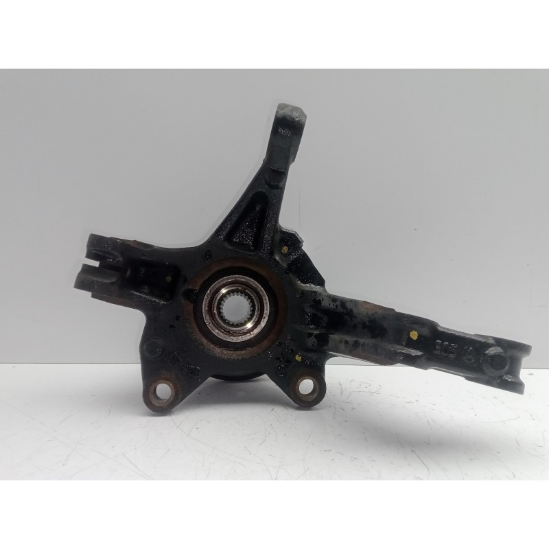 Recambio de mangueta delantera izquierda para renault clio iv 1.2 16v referencia OEM IAM 205A  