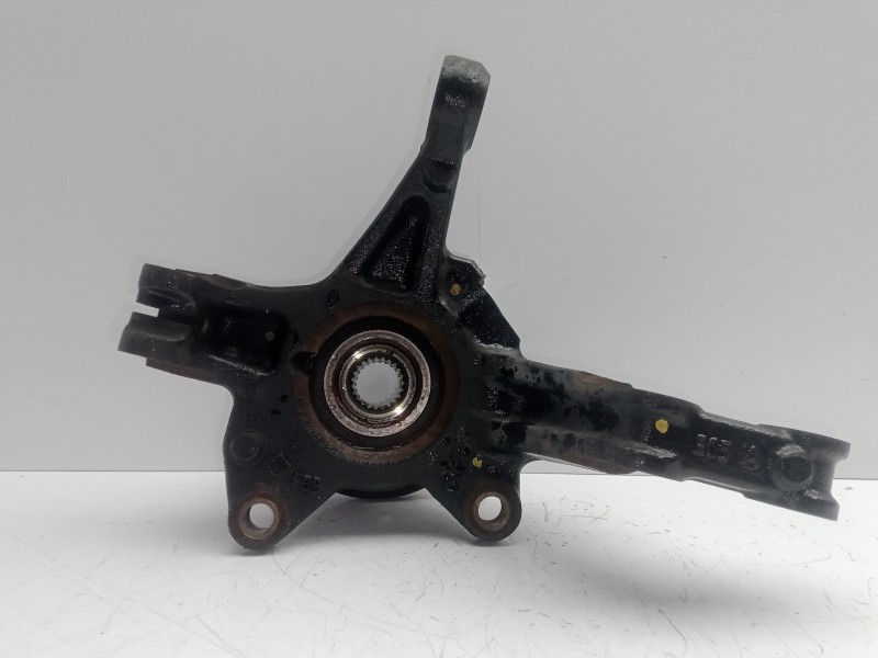 Recambio de mangueta delantera izquierda para renault clio iv 1.2 16v referencia OEM IAM 205A  