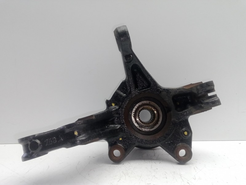 Recambio de mangueta delantera derecha para renault clio iv 1.2 16v referencia OEM IAM 758A  