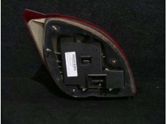 Recambio de piloto trasero derecho para ford fiesta berlina 1.25 16v cat referencia OEM IAM  FIESTA.96-02  2