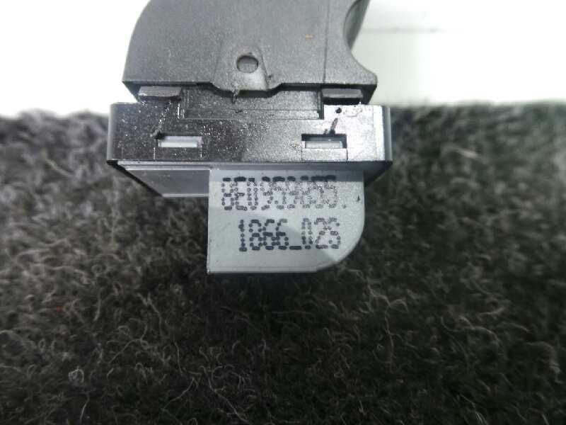 Recambio de mando elevalunas trasero izquierdo para audi a4 berlina (8e) 1.9 tdi referencia OEM IAM 8E0959855  