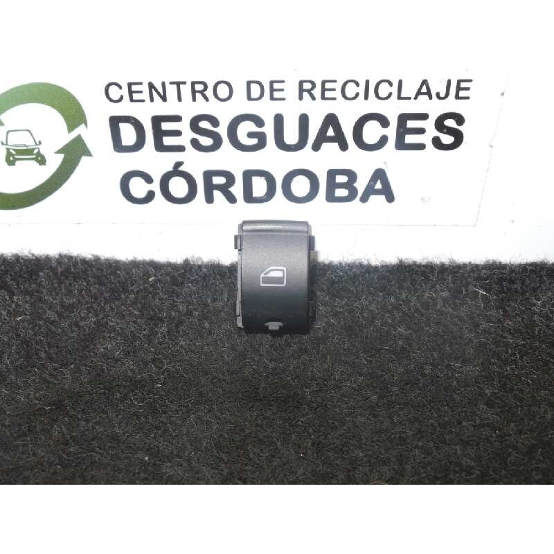 Recambio de mando elevalunas trasero derecho para audi a4 berlina (8e) 1.9 tdi referencia OEM IAM 8E0959855  