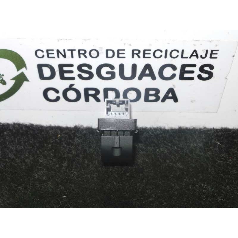 Recambio de mando elevalunas trasero derecho para audi a4 berlina (8e) 1.9 tdi referencia OEM IAM 8E0959855  