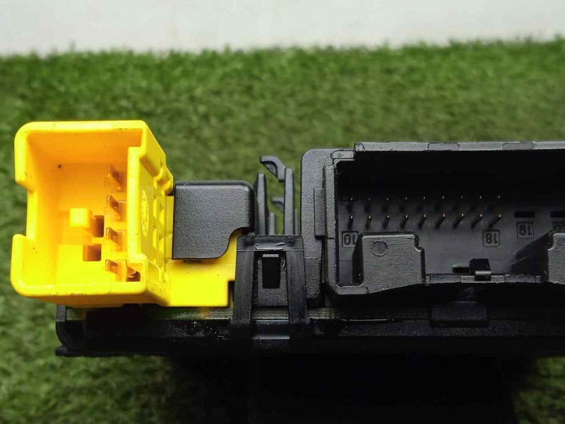 Recambio de modulo electronico para volkswagen passat berlina (3c2) 2.0 tdi referencia OEM IAM 3C0953549AB-05113845  