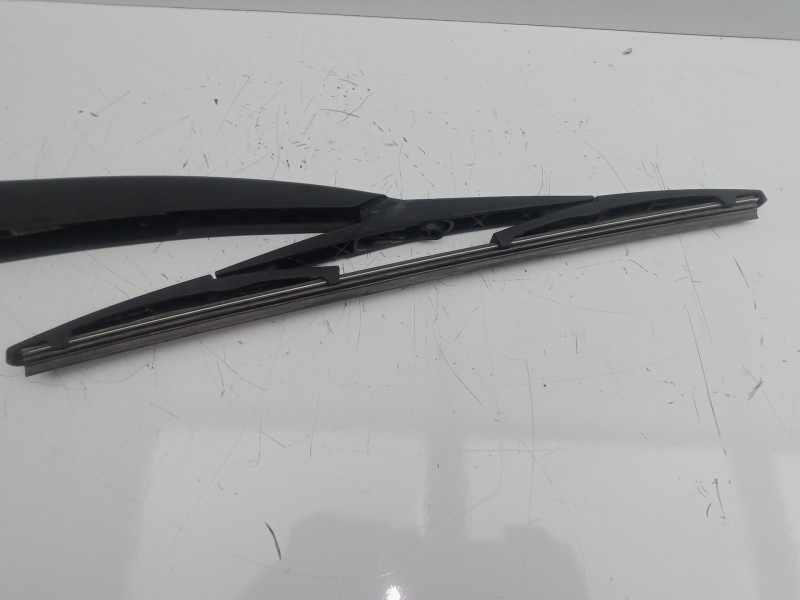 Recambio de brazo limpia trasero para ford kuga (cbv) 2.0 tdci cat referencia OEM IAM   