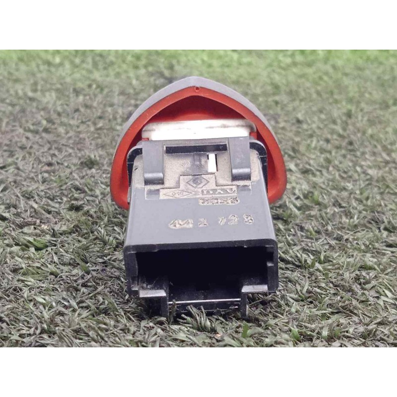 Recambio de warning para renault clio ii fase ii (b/cb0) 1.5 dci diesel referencia OEM IAM SINREFERENCIA  