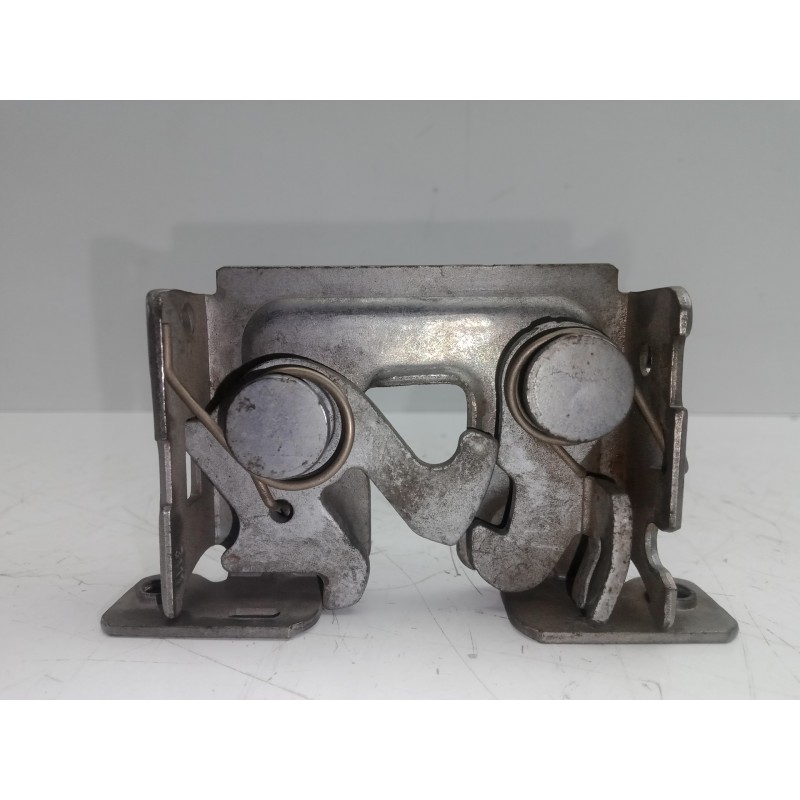 Recambio de cerradura capot para bmw serie 3 berlina (e90) 2.0 turbodiesel cat referencia OEM IAM 51237115229  