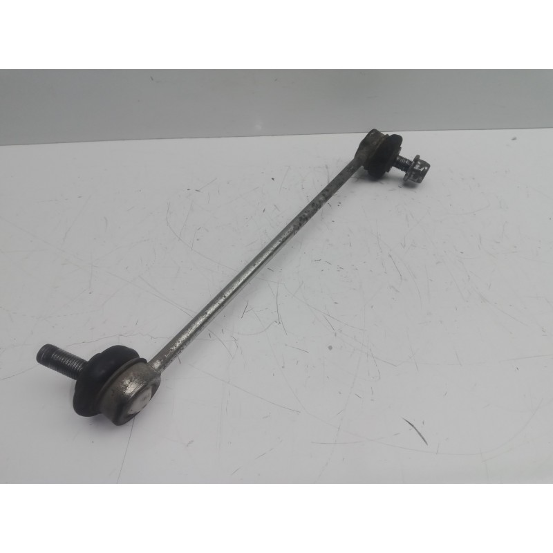 Recambio de bieleta estabilizadora delantera izquierda para renault clio iv 1.2 16v referencia OEM IAM 551107916R  