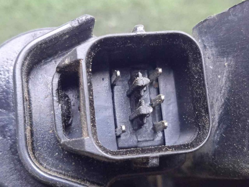 Recambio de cerradura puerta delantera derecha para ssangyong kyron 2.0 referencia OEM IAM 7122009005 5.P´INES 