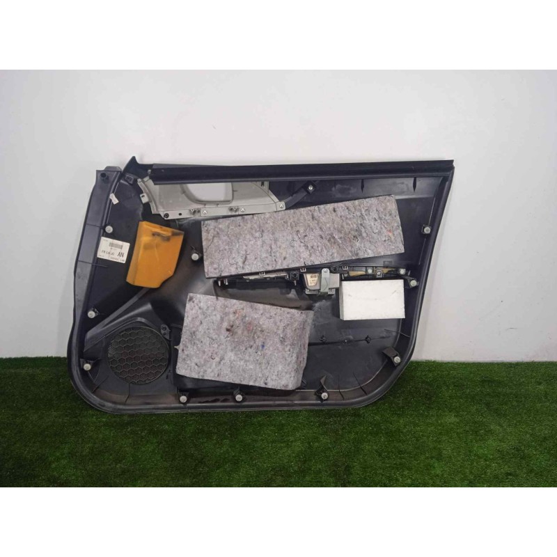 Recambio de guarnecido puerta delantera izquierda para subaru impreza g12 2.0 cat referencia OEM IAM   