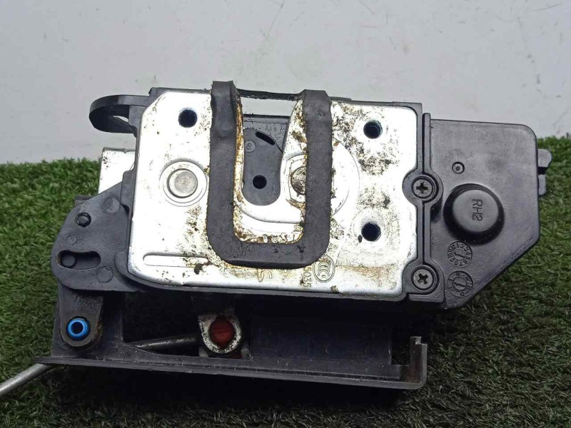 Recambio de cerradura puerta delantera derecha para ssangyong kyron 2.0 referencia OEM IAM 7122009005 5.P´INES 