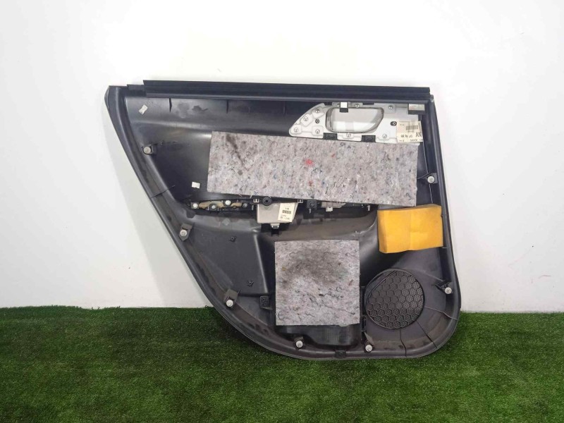 Recambio de guarnecido puerta trasera derecha para subaru impreza g12 2.0 cat referencia OEM IAM   