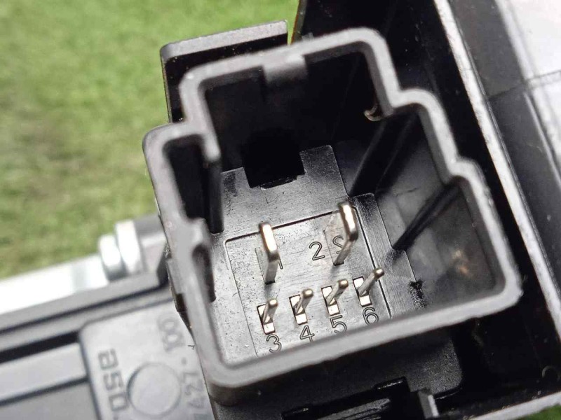 Recambio de motor elevalunas trasero derecho para volvo xc60 2.0 diesel cat referencia OEM IAM 966264102  