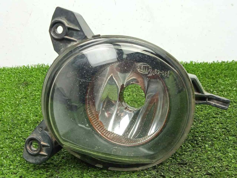Recambio de faro antiniebla izquierdo para toyota corolla verso (r1) 2.2 turbodiesel cat referencia OEM IAM 812200F010 04-07 