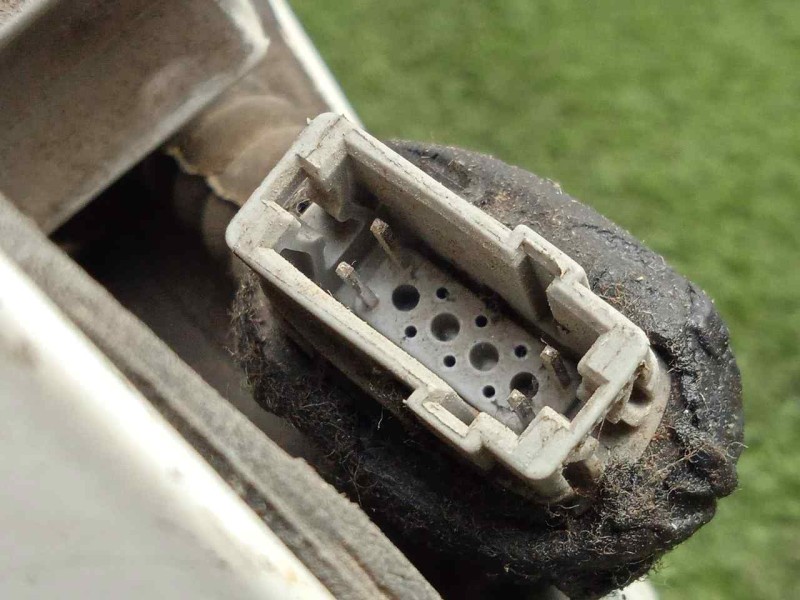 Recambio de retrovisor izquierdo para bmw serie 5 berlina (e34) referencia OEM IAM  ELECTRICO - 4.PINES BLANCO