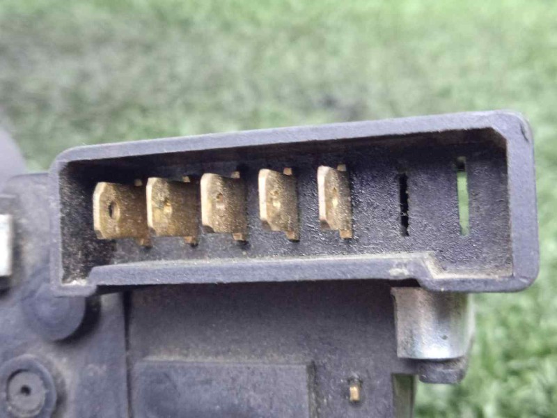 Recambio de mando limpia para peugeot 205 berlina referencia OEM IAM  REDONDO 5.PIN