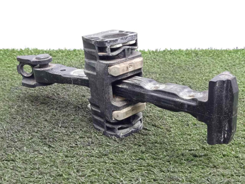 Recambio de retenedor puerta para volvo xc60 2.0 diesel cat referencia OEM IAM 31298466 DELANTERA.DERECHA 