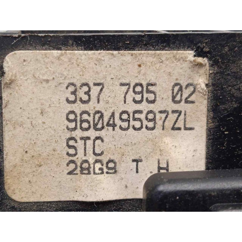 Recambio de mando limpia para peugeot 206 berlina 1.9 diesel referencia OEM IAM 96049597ZL  LIMPIA TRASERO