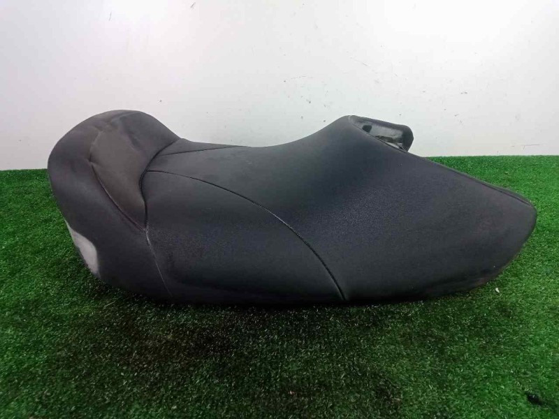 Recambio de asiento para yamaha fjr 1300 referencia OEM IAM 1MC247100100 16-20 DELANTERO