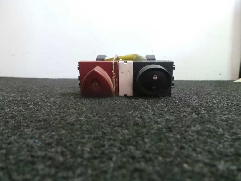 Recambio de warning para renault megane ii classic berlina 1.5 dci diesel referencia OEM IAM   