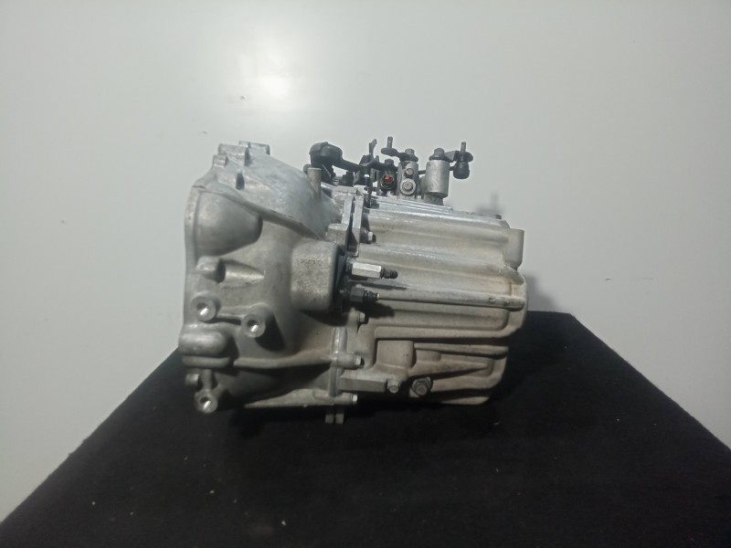 Recambio de caja cambios para hyundai sonata (nf) 2.0 crdi cat referencia OEM IAM S619JC 5.VELOCIDADES MANUAL