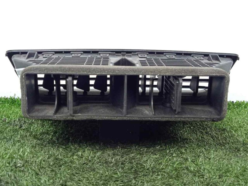 Recambio de aireador delantero central para opel mokka 1.7 16v cdti referencia OEM IAM RE95316389-95316390  