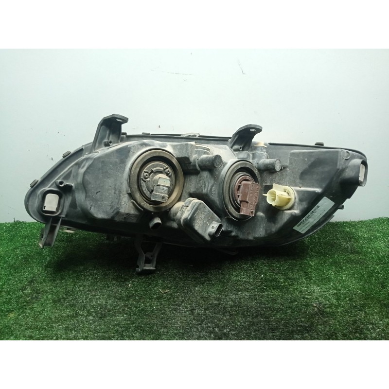 Recambio de faro derecho para opel zafira a 2.0 dti referencia OEM IAM SINREFERENCIA ZAFIRA.A 