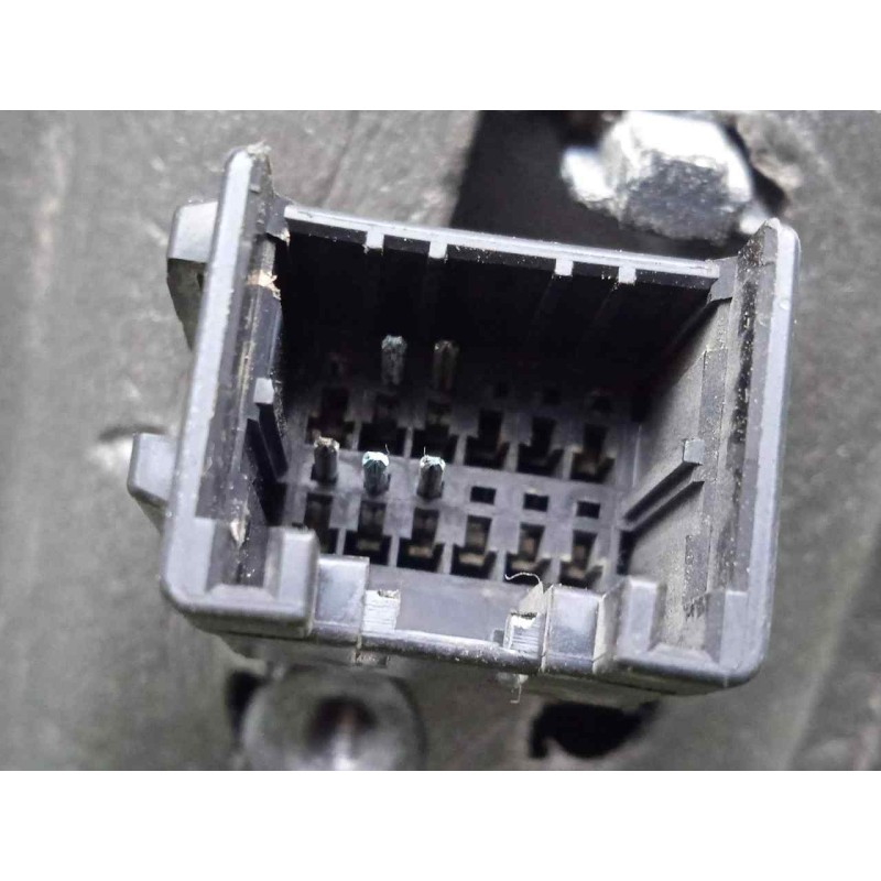 Recambio de retrovisor derecho para ssangyong kyron 2.0 referencia OEM IAM SINREFERENCIA ELECTRICO - 5.PINES NEGRO