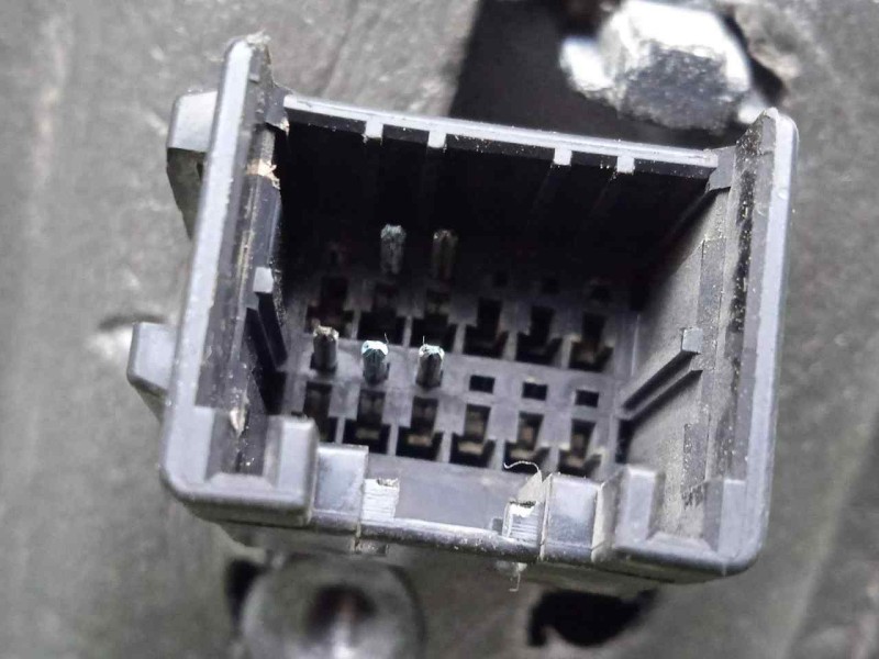 Recambio de retrovisor derecho para ssangyong kyron 2.0 referencia OEM IAM SINREFERENCIA ELECTRICO - 5.PINES NEGRO
