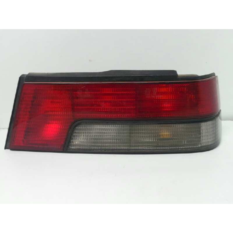 Recambio de piloto trasero derecho para peugeot 405 berlina referencia OEM IAM  1.SERIE ROJO/BLANCO