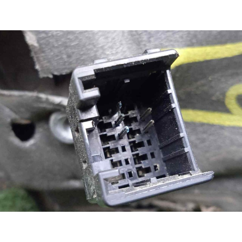 Recambio de retrovisor izquierdo para ssangyong kyron 2.0 referencia OEM IAM SINREFERENCIA ELECTRICO - 5.PINES NEGRO