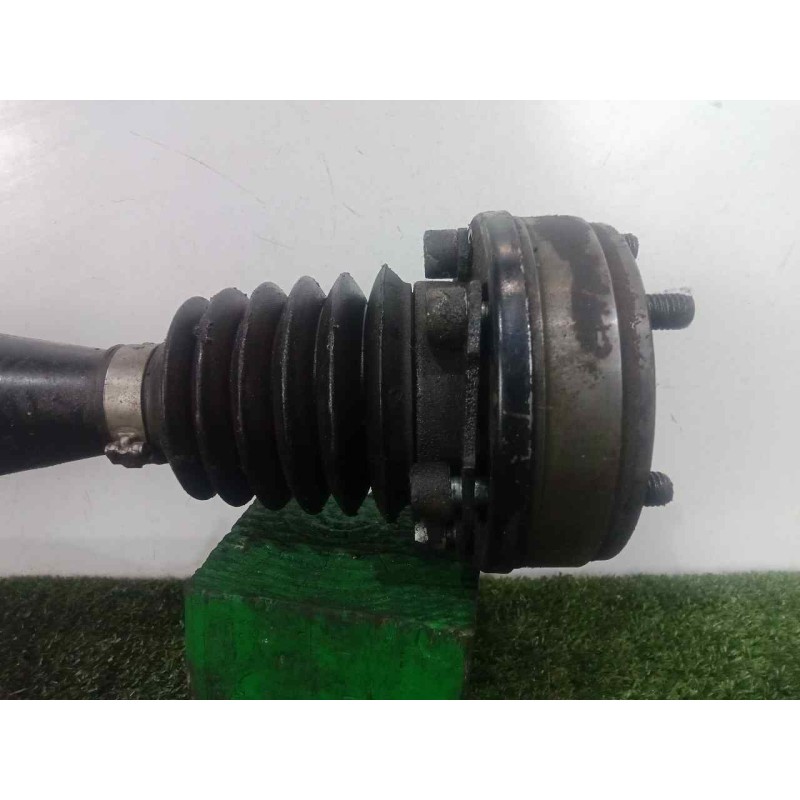 Recambio de transmision delantera derecha para volkswagen passat berlina (3b3) 1.6 referencia OEM IAM 8D0407272BA CON.ABS L637MM