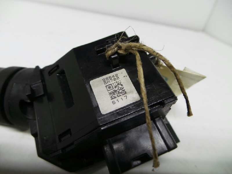 Recambio de mando intermitentes para nissan x-trail (t31) se referencia OEM IAM 25540-8H700-6117  
