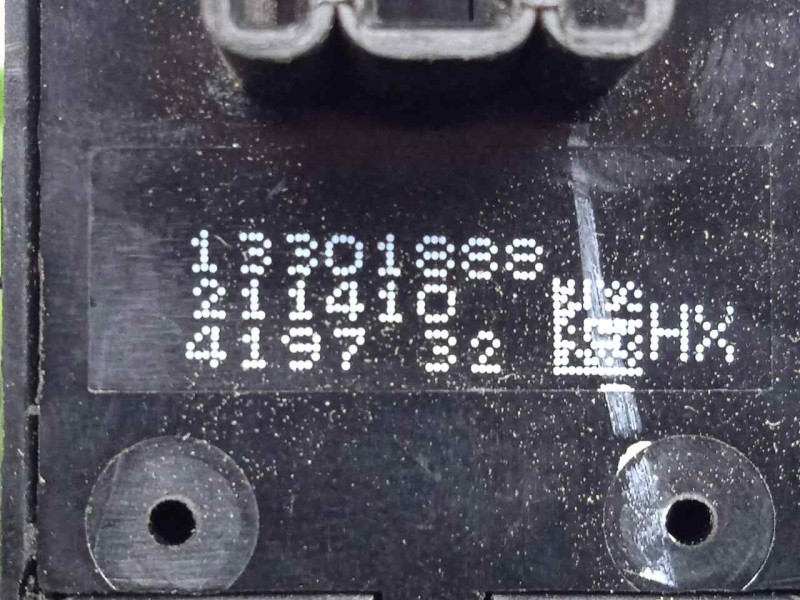 Recambio de mando elevalunas trasero izquierdo para opel mokka 1.7 16v cdti referencia OEM IAM 13301888  