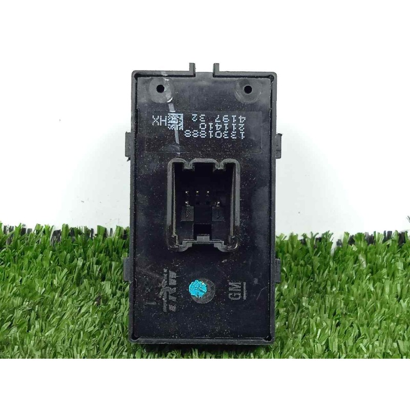 Recambio de mando elevalunas trasero izquierdo para opel mokka 1.7 16v cdti referencia OEM IAM 13301888  