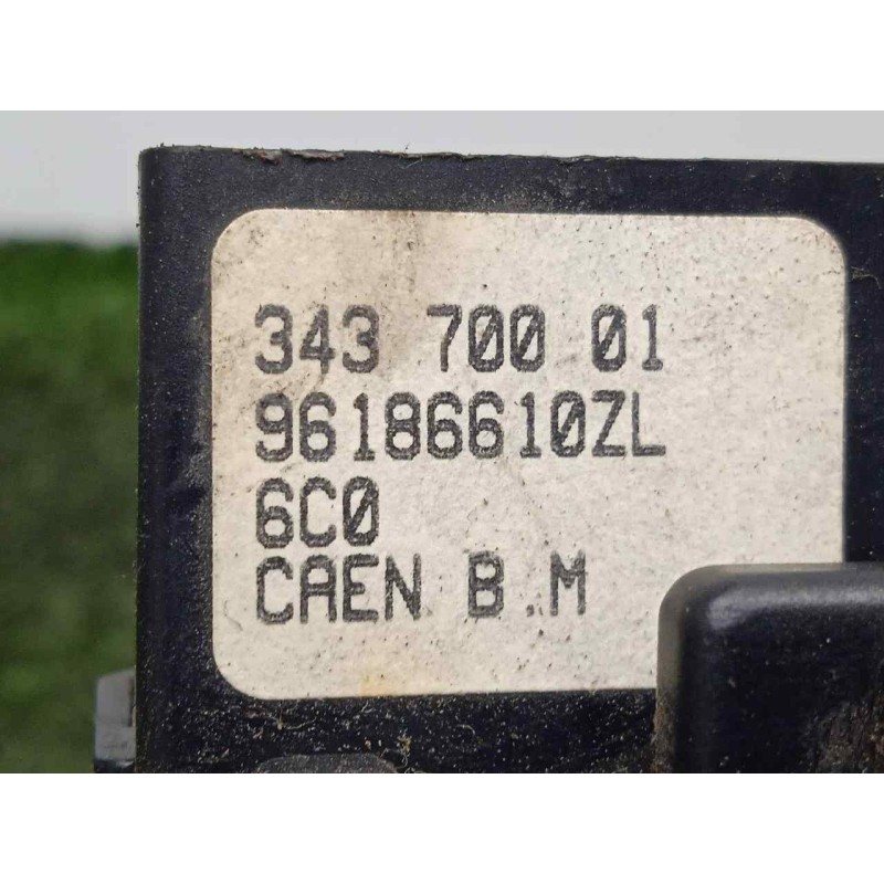 Recambio de mando limpia para peugeot 406 berlina (s1/s2) referencia OEM IAM 96186610ZL  4.PUERTAS