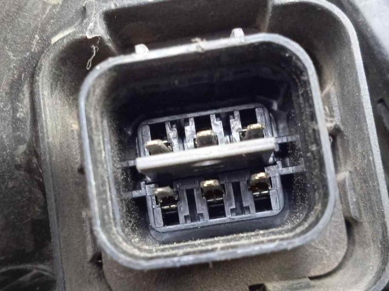 Recambio de faro izquierdo para hyundai elantra (xd) 2.0 crdi cat referencia OEM IAM SINREFERENCIA 04-07 AMBAR