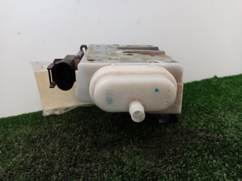 Recambio de cerradura puerta delantera derecha para audi a3 (8l) 1.6 referencia OEM IAM 8L1837016C 3.PINES 