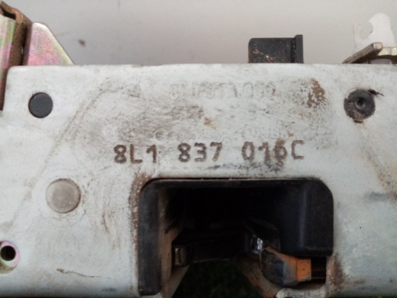 Recambio de cerradura puerta delantera derecha para audi a3 (8l) 1.6 referencia OEM IAM 8L1837016C 3.PINES 