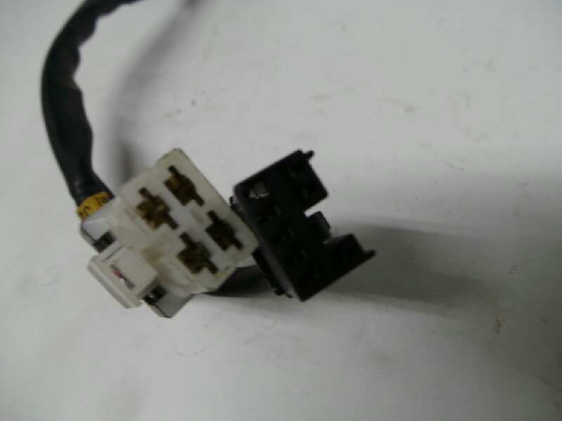 Recambio de mando intermitentes para hyundai coupe (j2) 1.6 16v cat referencia OEM IAM   